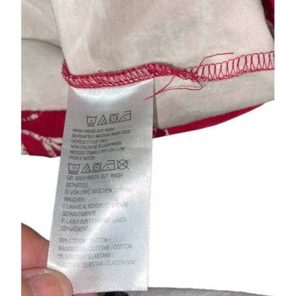 DENIM & COMPANY Women's XXS Red Floral Stretch Fabric Top - Picture 10 of 11